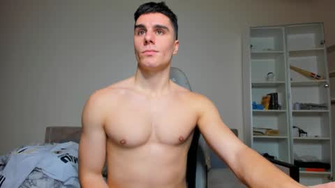 Snapshot of sam_huston18 chatting on January 30, 12:18 am BACK IN 2 WEEKS online show from January 30, 12:18 am