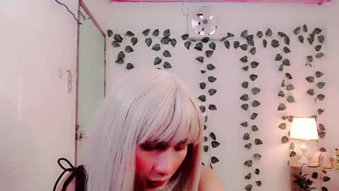 sam online show from February 25, 2:58 pm