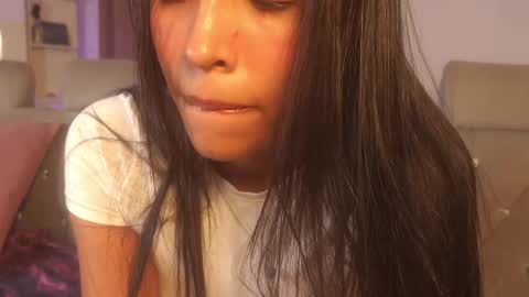 Samantha Roberts online show from October 7, 1:40 pm