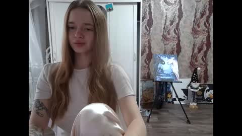 Snapshot of samanta55555 chatting on October 17, 9:13 am samanta55555 online show from October 17, 9:13 am