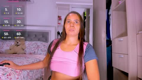 Snapshot of samanta_65 chatting on September 17, 2:59 am carolina online show from September 17, 2:59 am