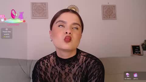 samanta online show from November 28, 7:10 pm