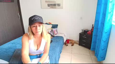 Snapshot of samanta_stone69 chatting on February 6, 4:03 pm Samanta Stone online show from February 6, 4:03 pm