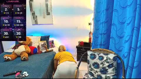 Snapshot of samanta_stone69 chatting on December 9, 11:45 pm Samanta Stone online show from December 9, 11:45 pm