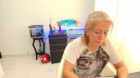 Snapshot of samanta_stone69 chatting on October 20, 6:57 pm Samanta Stone online show from October 20, 6:57 pm