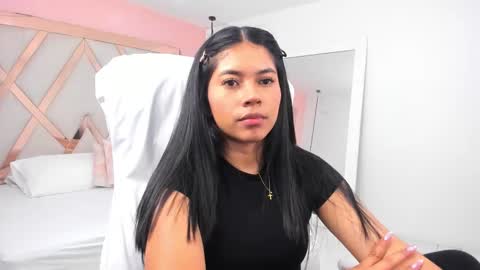 Snapshot of samantaa_shy chatting on September 12, 1:51 am sam online show from September 12, 1:51 am