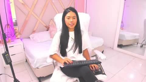 sam  online show from February 7, 3:09 am