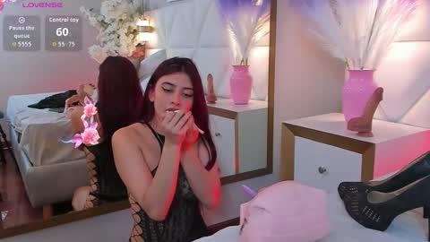 Snapshot of samantha__roberts chatting on October 19, 4:22 pm SAMANTHA online show from October 19, 4:22 pm