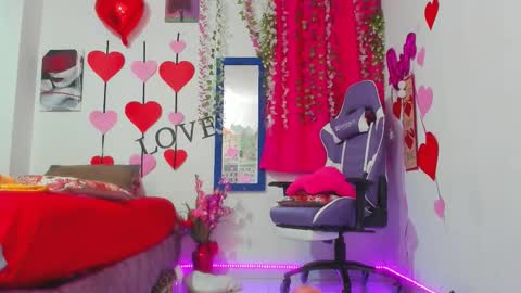  Samanthasmile  online show from October 7, 10:00 am