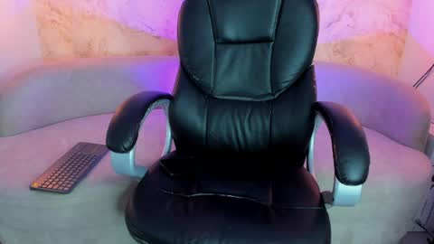 Samantha Beckham online show from April 12, 12:36 am