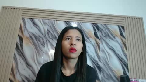 Snapshot of samantha_fox_squirt chatting on October 7, 3:24 am lizzy online show from October 7, 3:24 am