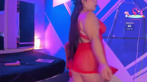 Samantha Ferrer online show from January 17, 5:17 am