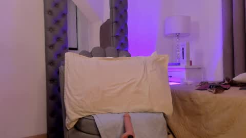 Snapshot of samanthaferrer_ chatting on February 17, 10:38 pm Samantha online show from February 17, 10:38 pm