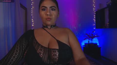 samanthahut1 online show from November 2, 10:32 pm