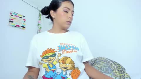 Snapshot of samanthajonson_ chatting on February 19, 2:22 pm samanthajonson online show from February 19, 2:22 pm