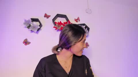 Samara is my name a pleasure delighted that you are here leave your thumb up it is important to me online show from January 14, 2:50 am