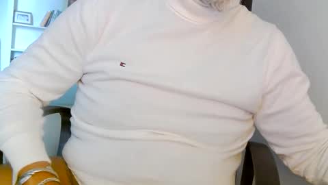 Sam online show from April 15, 10:51 am