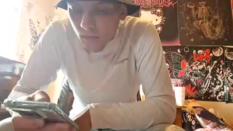 samdawg723718 online show from July 21, 1:46 pm