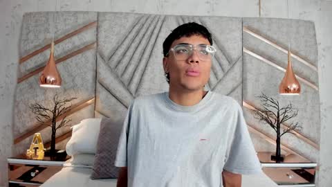 Samfrrost online show from April 6, 11:55 am