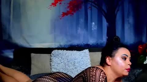     online show from April 10, 8:46 pm