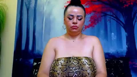     online show from November 18, 1:41 am