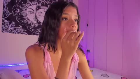 samirose_ online show from March 12, 11:30 pm