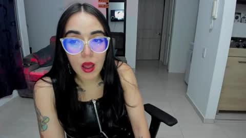 SARA online show from December 18, 2:29 am