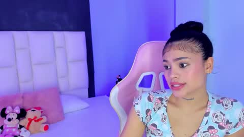 Snapshot of sammy__rose chatting on October 16, 7:56 pm Sammy Rose online show from October 16, 7:56 pm