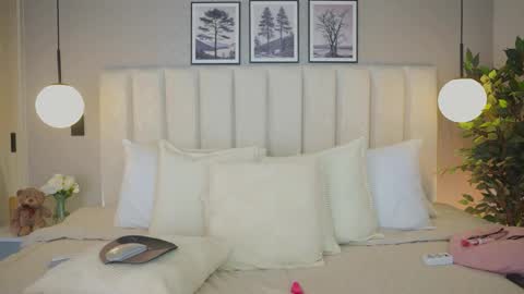 Ana online show from March 11, 1:52 am