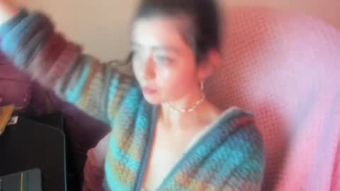   online show from April 1, 9:54 am