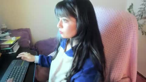 Snapshot of sammysammy_ chatting on October 3, 3:04 am online show from October 3, 3:04 am