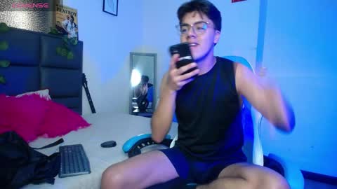 samuel_dark online show from April 12, 2:04 am