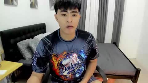 Sam online show from November 6, 9:23 am