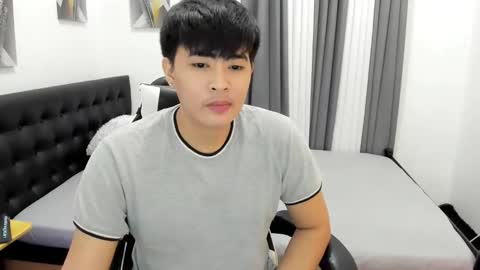 Sam online show from December 1, 6:06 pm