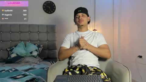 samxx_muscle online show from September 18, 1:48 pm