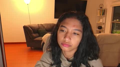 Snapshot of samy_jonnes_ chatting on October 6, 11:44 pm Hello I am absent due to a family calamity I will return soon-hola estoy ausente por un problema familiar volvere pronto. online show from October 6, 11:44 pm