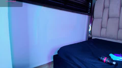 SAMY GREY... online show from May 7, 5:03 am