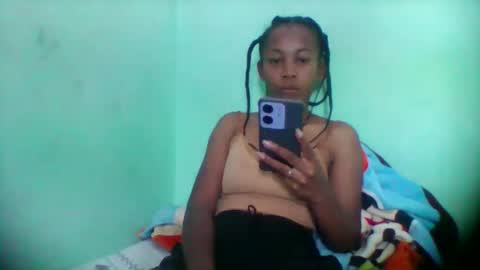 sandra1253099 online show from February 1, 5:37 am