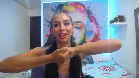 sandra  online show from April 9, 6:19 am