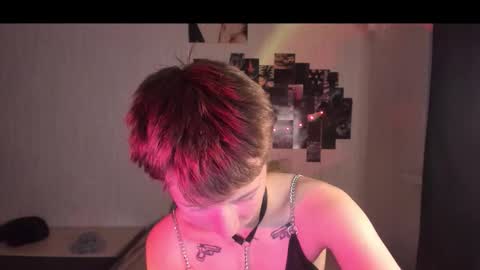 Snapshot of sandraa_a chatting on October 3, 7:00 pm sandraa_a online show from October 3, 7:00 pm