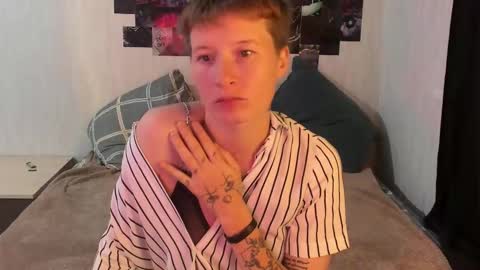 Snapshot of sandraa_a chatting on September 23, 2:55 pm sandraa_a online show from September 23, 2:55 pm