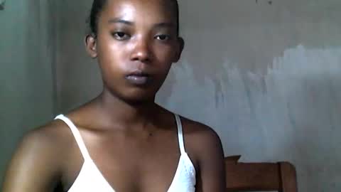 sandrine718 online show from March 20, 7:13 am