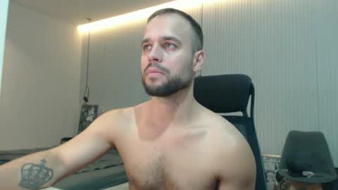 DeAlex online show from October 5, 1:51 pm