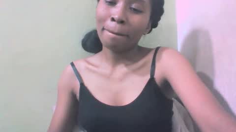 sandy735579 online show from May 5, 7:08 pm