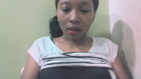 sandy735579 online show from April 17, 2:36 am