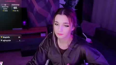 sandy_belle88 online show from September 29, 7:13 pm