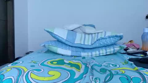 sandy online show from December 16, 9:43 pm