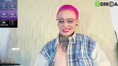 Snapshot of sandyrosee_ chatting on October 1, 3:16 am Sandy Rose online show from October 1, 3:16 am