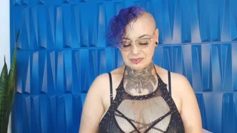Snapshot of sandyrosee_ chatting on February 23, 3:08 pm Sandy Rose online show from February 23, 3:08 pm