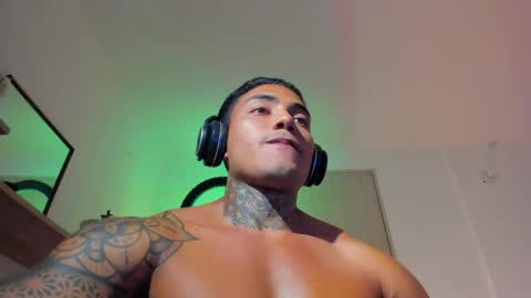 Santi Ferrer online show from April 20, 1:08 am